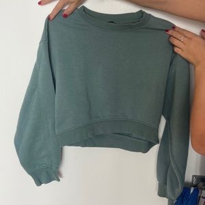 Zara dark green cropped sweater